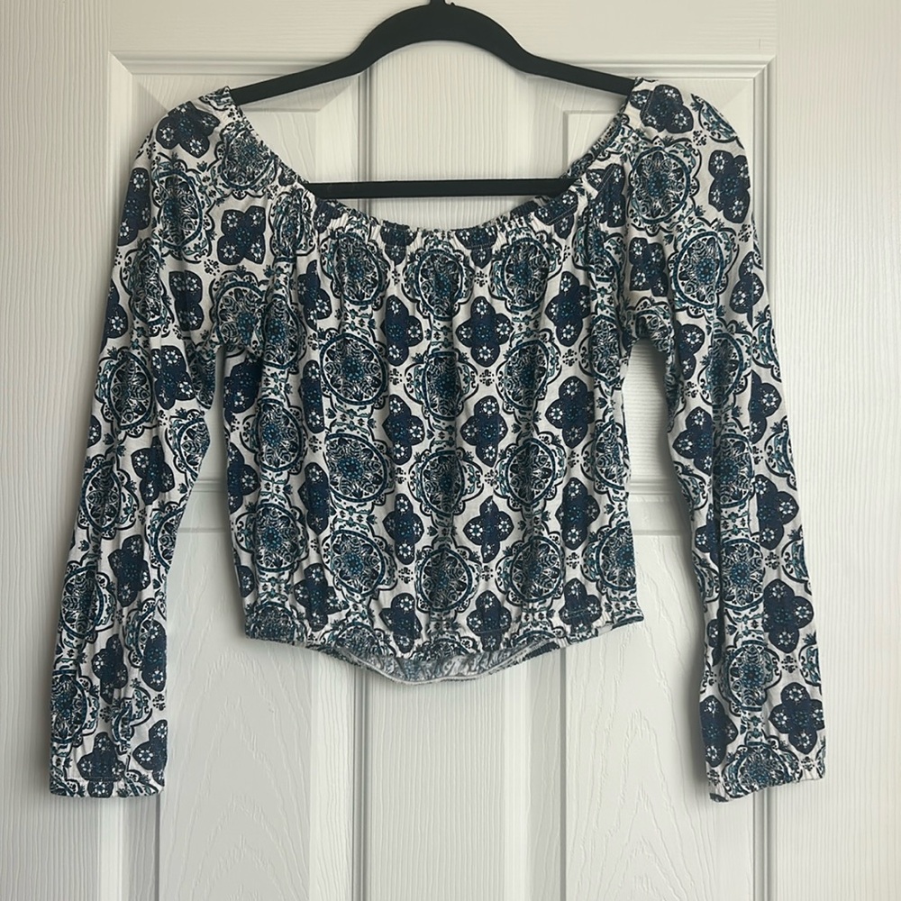 H&M White and Navy Printed Off-Shoulder Crop Top